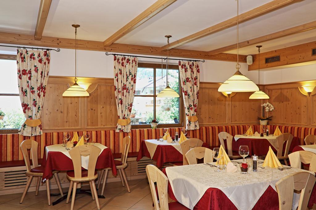 Hotel Olympia Sarentino Extérieur photo